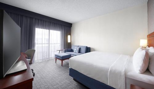 King Room with Sofa Bed