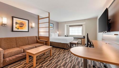 Queen Suite with Sofa Bed