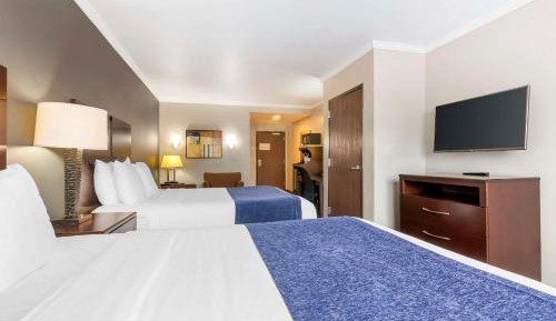 Queen Room with Two Queen Beds