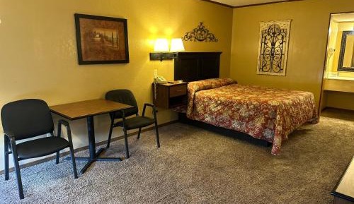 Queen Room
