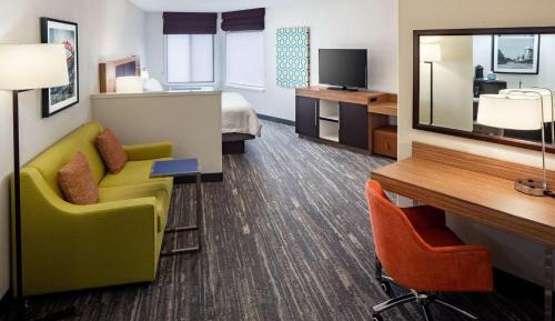 King Studio Suite with Sofa Bed - Non-Smoking