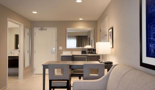 Two-Bedroom King Suite