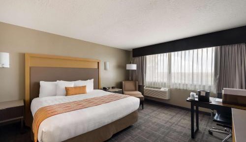 King Suite with Kitchenette - Non-Smoking