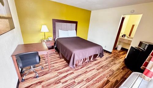 Queen Room