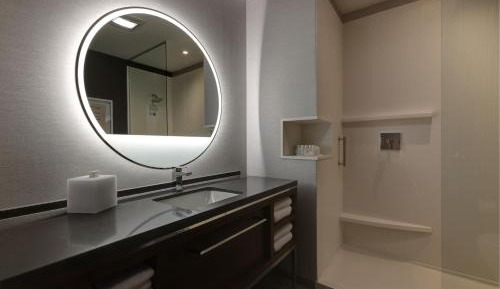 One-Bedroom Queen Suite with Two Queen Beds and Sofa Bed