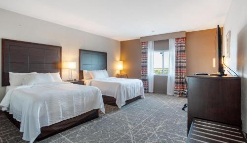 Queen Room with Two Queen Beds - Non-Smoking
