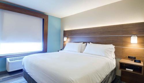 Standard Room with Two Queen Beds