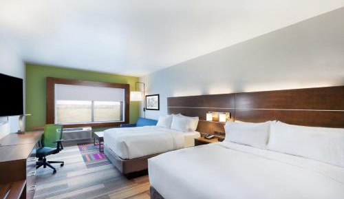 Suite with Tub - Disability Access/Hearing Accessible
