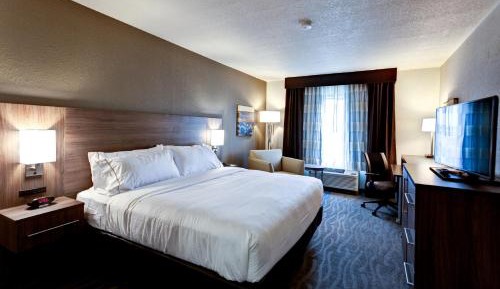 King Room - Mobility Access/Hearing Accessible