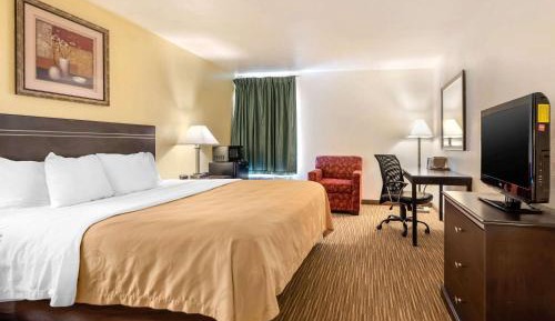 King Room - Accessible/Non-Smoking