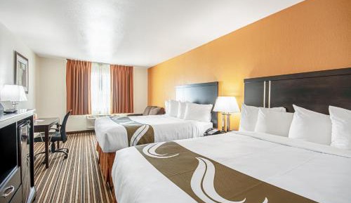 Queen Room with Two Queen Beds - Non-Smoking
