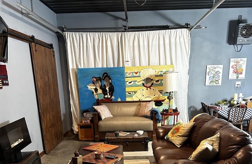 Gypsum Apartment | Cozy, quiet retreat! Enjoy small town living