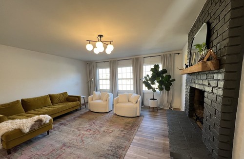Pittsburg House | Freshly renovated modern 4 bd+3 ba home just 2 miles from hospital and college!
