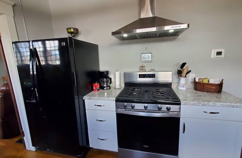 Northside Apartment | Cozy 1-bedroom apartment in peaceful Pueblo with AC, WiFi