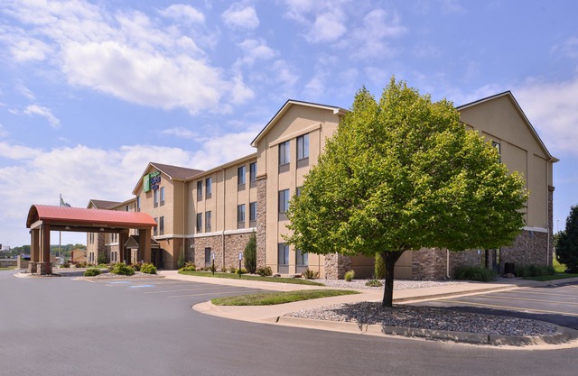 Holiday Inn Express Hotels & Suites Topeka West, an Ihg Hotel